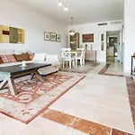 Benatalaya Apartamento *