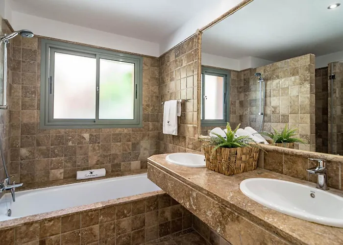 Benatalaya Apartment Estepona